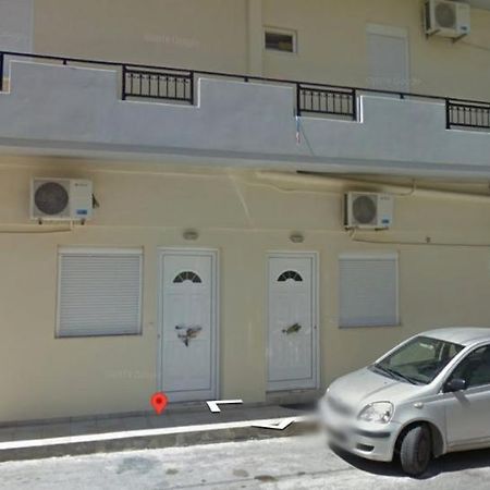 Warm Studio Apartment In Heraklion Exteriör bild